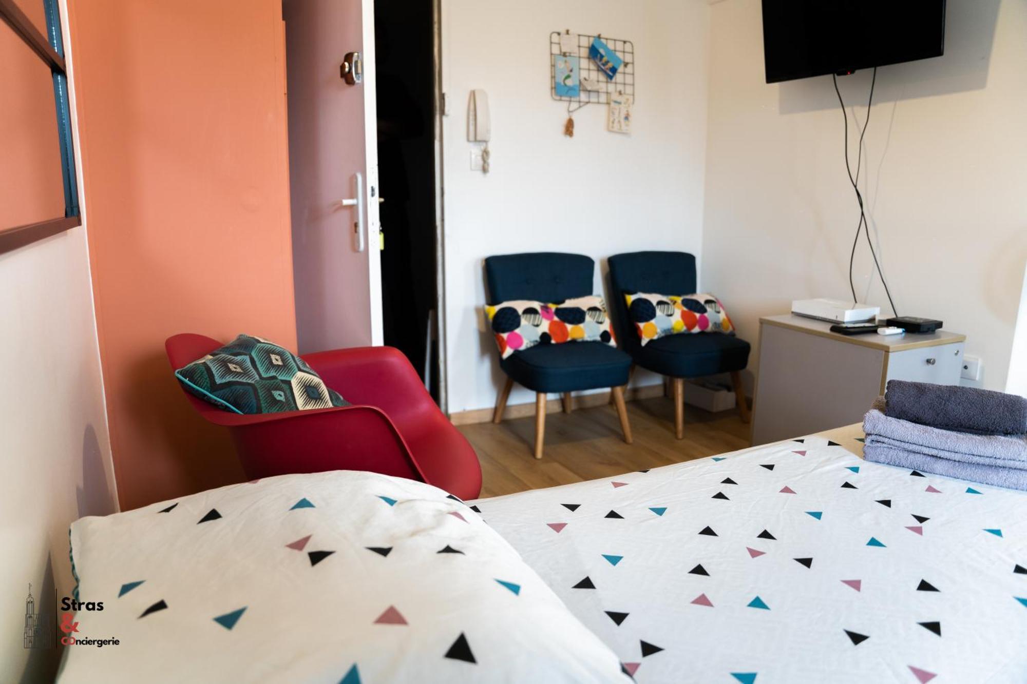 Lyam Apartment